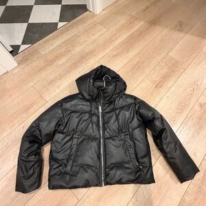 Zara Elegant Black leather puffer coat